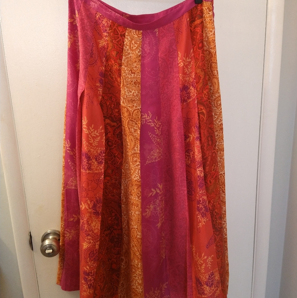 Banana Republic silk skirt size 4